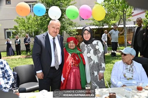 HUZUREVİ ZİYARETİ